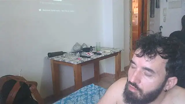 Snapshot of FJcouple chatting on 24, 1, 2025 FJcouple online show from 24, 1, 2025