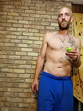 Snapshot of 5g4ever chatting on 24, 9, 2025 5g4ever online show from 24, 9, 2025