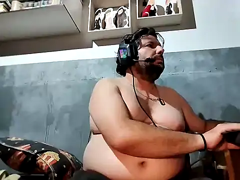 Snapshot of bumbumtatuado chatting on 11, 11, 2025 bumbumtatuado online show from 11, 11, 2025