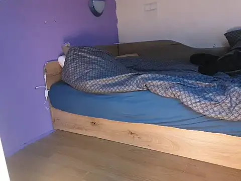 Snapshot of eblata04 chatting on 20, 3, 2025 eblata04 online show from 20, 3, 2025