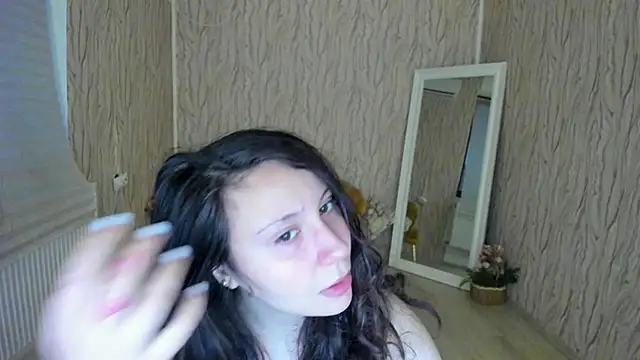 AishaRouhi online show from 3, 1, 2025