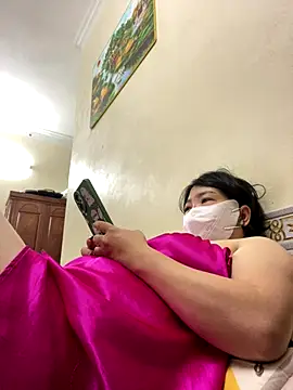 Hachi Sweetbabie  online show from 19, 10, 2025