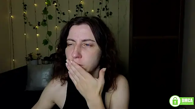 Snapshot of Muse_kitty_jenia chatting on 15, 9, 2025 Muse kitty jenia online show from 15, 9, 2025