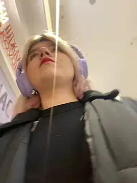 Baby  Naughty online show from 16, 12, 2024