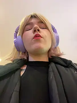 Baby  Naughty online show from 19, 12, 2024