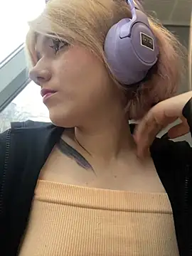 Baby  Naughty online show from 29, 1, 2025