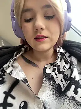 Baby  Naughty online show from 5, 2, 2025