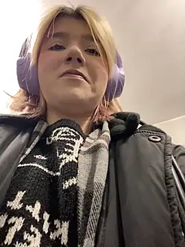 Baby  Naughty online show from 20, 3, 2025