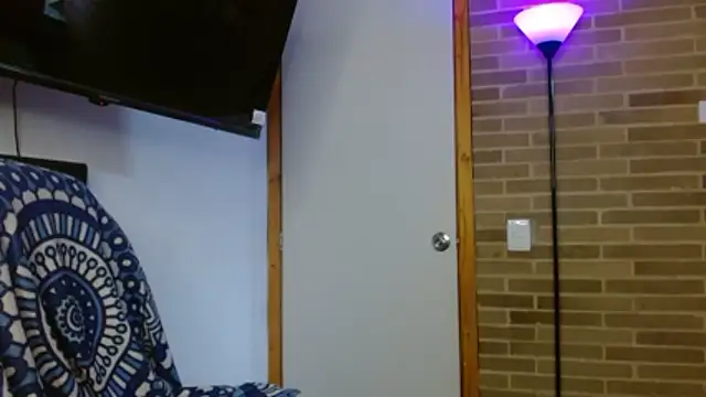 Snapshot of helenacyruss chatting on 24, 11, 2025 helenacyruss online show from 24, 11, 2025