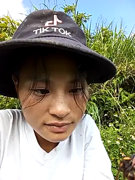 trieungoclnt online show from 8, 10, 2025