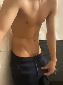 Mrtzz  online show from 18, 2, 2025