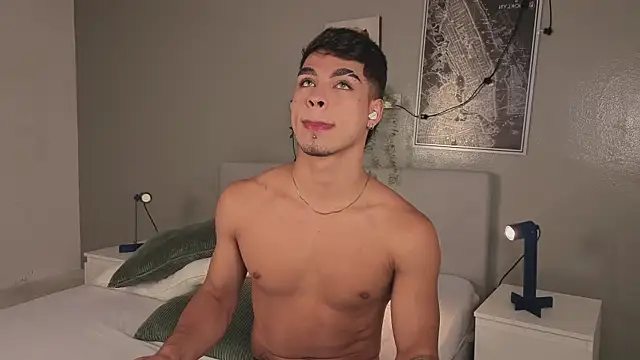 Snapshot of Ken-boy_ chatting on 7, 10, 2025 Ken-boy online show from 7, 10, 2025