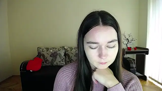 Snapshot of Pretty_shy chatting on 7, 10, 2025 Pretty shy online show from 7, 10, 2025