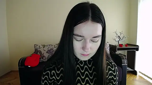 Snapshot of Pretty_shy chatting on 15, 11, 2025 Pretty shy online show from 15, 11, 2025