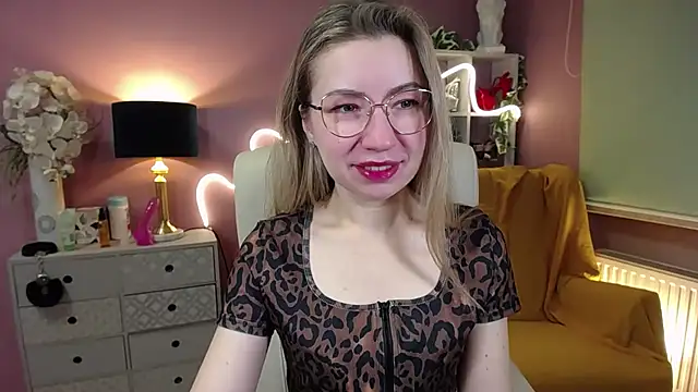 Mia Tasty online show from 12, 12, 2024