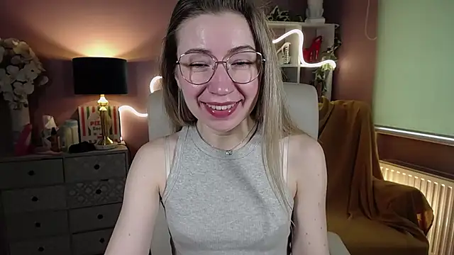 Mia Tasty online show from 3, 2, 2025