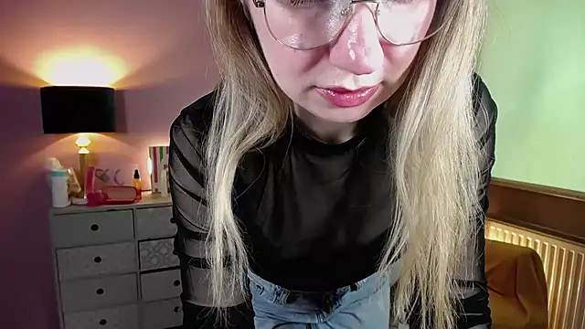Mia Tasty online show from 21, 3, 2025