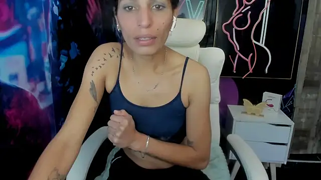 Snapshot of ImCrazzy chatting on 4, 2, 2025 ImCrazzy online show from 4, 2, 2025