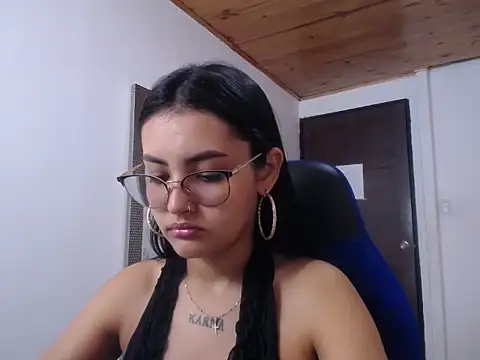 antonella sweetlittle online show from 9, 10, 2025