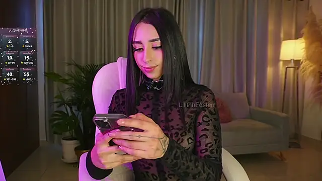 Snapshot of Lilithfosterr chatting on 28, 9, 2025 Lilithfosterr online show from 28, 9, 2025