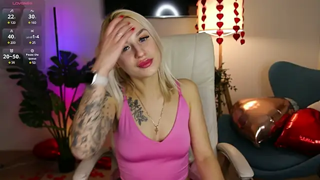 Snapshot of Crystal_Barbie chatting on 17, 2, 2025 Crystal Barbie online show from 17, 2, 2025