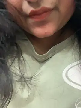 smile pretty online show from 12, 2, 2026