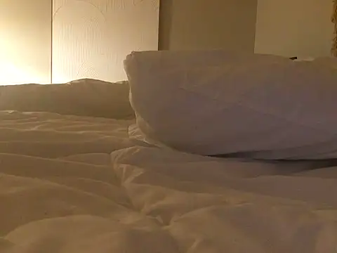 Snapshot of loveofbea chatting on 12, 12, 2024 loveofbea online show from 12, 12, 2024