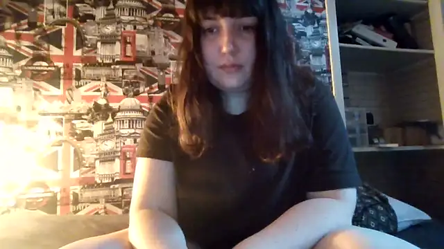 Lynylou online show from 17, 9, 2025