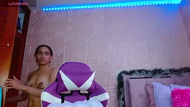 kendallsweet7 online show from 3, 2, 2026