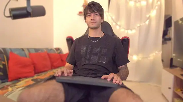 justin stark7 online show from 15, 12, 2025