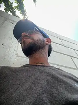 rich0431 online show from 8, 10, 2025