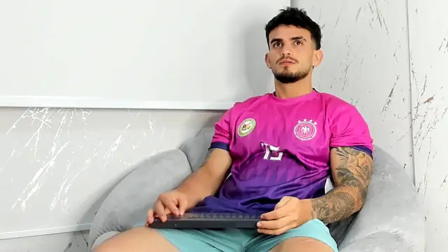 Ricardogo19 online show from 8, 3, 2026