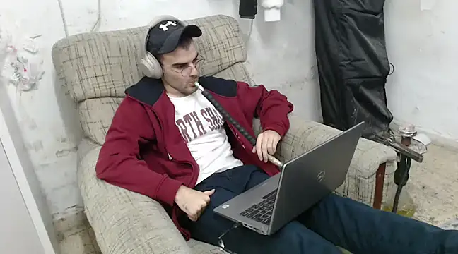 Snapshot of erikamavrik chatting on 15, 1, 2025 erikamavrik online show from 15, 1, 2025