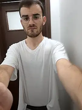 Snapshot of erikamavrik chatting on 17, 3, 2025 erikamavrik online show from 17, 3, 2025