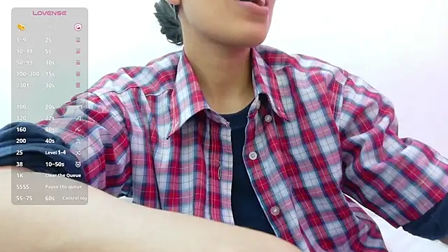 yourcuteneighbourr online show from 7, 3, 2026