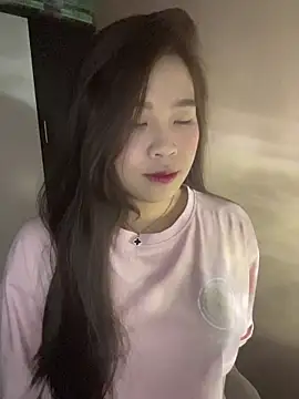 Snapshot of Bae1103 chatting on 5, 3, 2026 Bae1103 online show from 5, 3, 2026