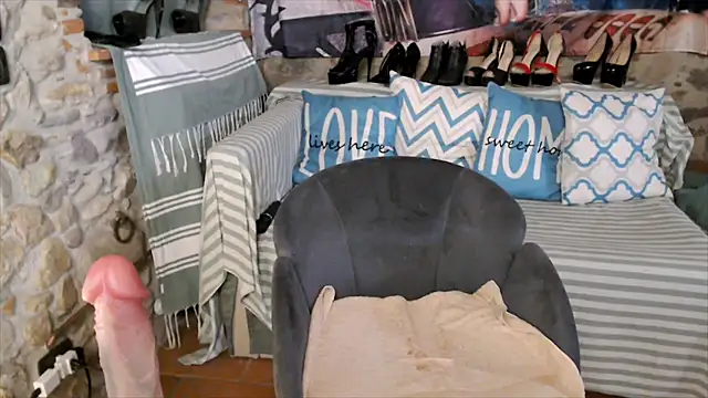 sara love89 online show from 5, 12, 2025