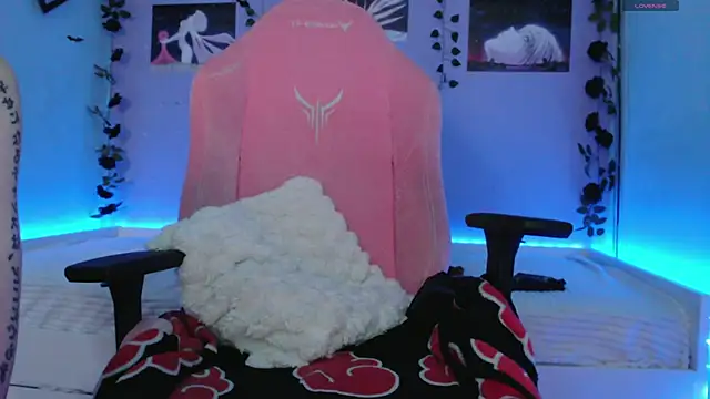 Scarlettsrorm online show from 23, 3, 2025