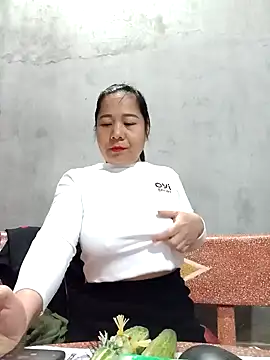 Queen 18200 online show from 16, 12, 2024