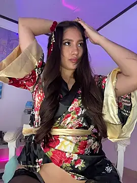 Snapshot of Tsuki-moon chatting on 18, 10, 2025 Tsuki-moon online show from 18, 10, 2025