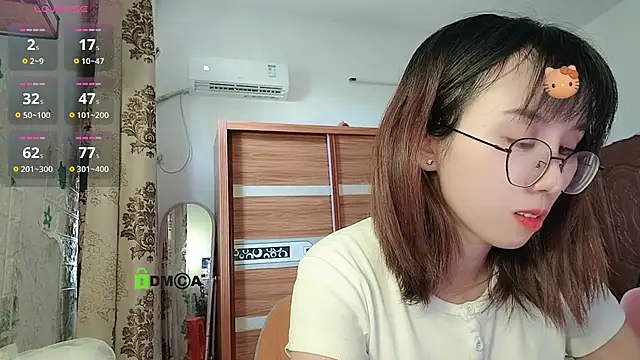 Snapshot of Lili_666 chatting on 9, 10, 2025 Lili 666 online show from 9, 10, 2025