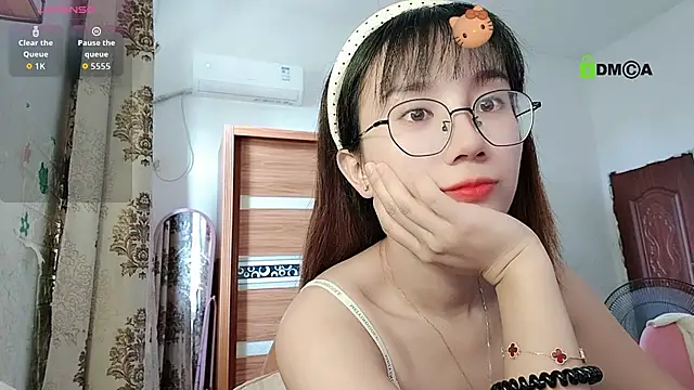 Snapshot of Lili_666 chatting on 10, 10, 2025 Lili 666 online show from 10, 10, 2025