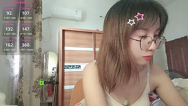 Snapshot of Lili_666 chatting on 11, 10, 2025 Lili 666 online show from 11, 10, 2025