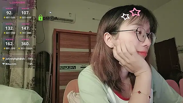 Snapshot of Lili_666 chatting on 12, 10, 2025 Lili 666 online show from 12, 10, 2025