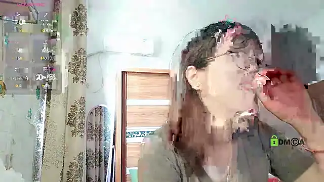 Snapshot of Lili_666 chatting on 14, 10, 2025 Lili 666 online show from 14, 10, 2025