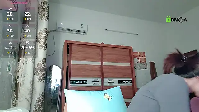 Snapshot of Lili_666 chatting on 18, 10, 2025 Lili 666 online show from 18, 10, 2025