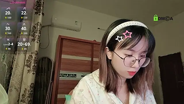 Snapshot of Lili_666 chatting on 21, 10, 2025 Lili 666 online show from 21, 10, 2025