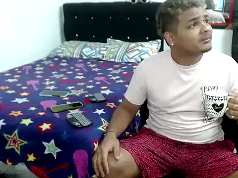 Boycuriousxxx online show from 29, 9, 2025