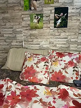 saray gomez22 online show from 7, 1, 2025