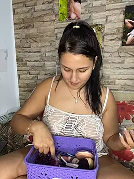 saray gomez22 online show from 20, 1, 2025